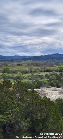 100 County Road 407, Uvalde, Texas image 6