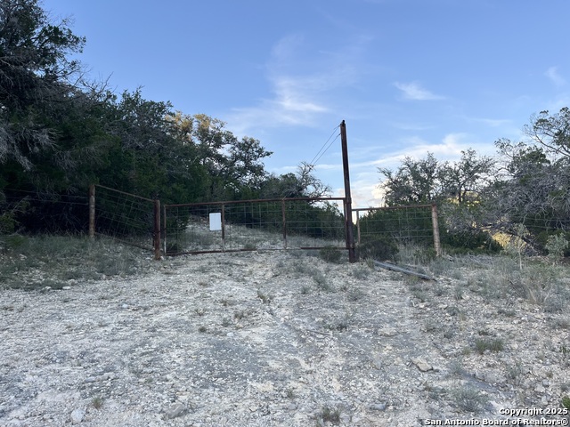3895 County Road 389, Camp Wood, Texas image 2