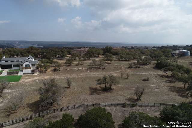 205 Hidden Hills Cove, SPICEWOOD, Texas image 12