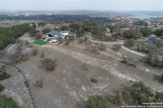 205 Hidden Hills Cove, SPICEWOOD, Texas image 5