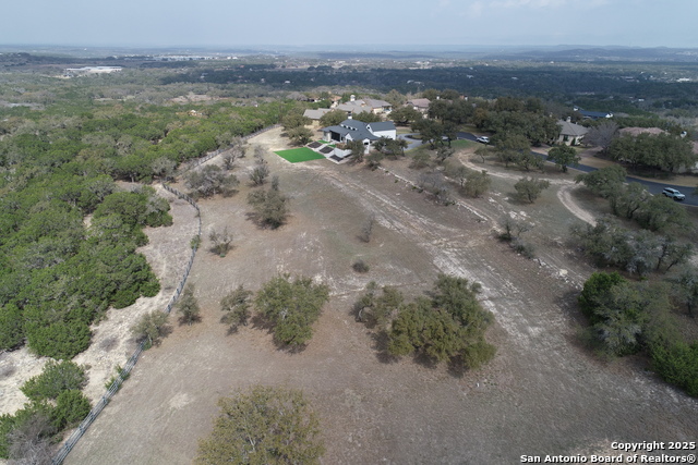 205 Hidden Hills Cove, SPICEWOOD, Texas image 6