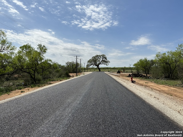 134 Cr 2644, Moore, Texas image 3