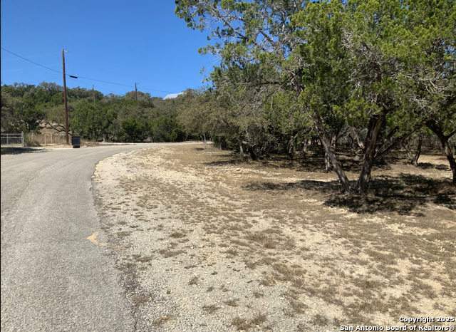 LOT #69 Forest Oaks, Lakehills, Texas image 5