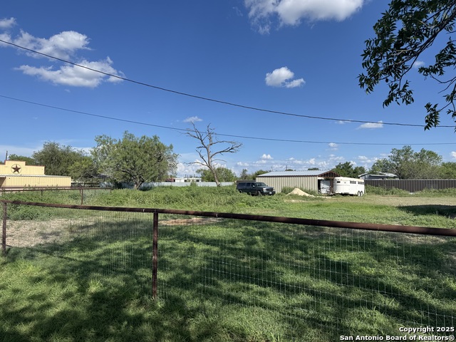 314 Us-57, La Pryor, Texas image 1