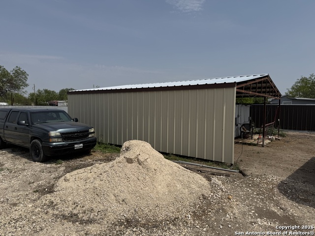 314 Us-57, La Pryor, Texas image 4