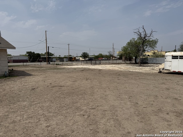 314 Us-57, La Pryor, Texas image 5