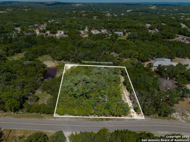 581 Gallagher, Canyon Lake, Texas image 1