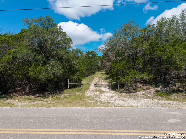 581 Gallagher, Canyon Lake, Texas image 11