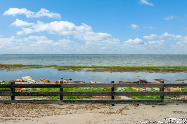 101 Caribbean, Corpus Christi, Texas image 15