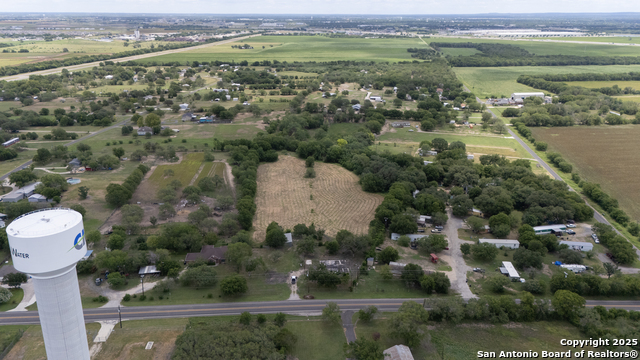 901 Fm 1620, Seguin, Texas image 10