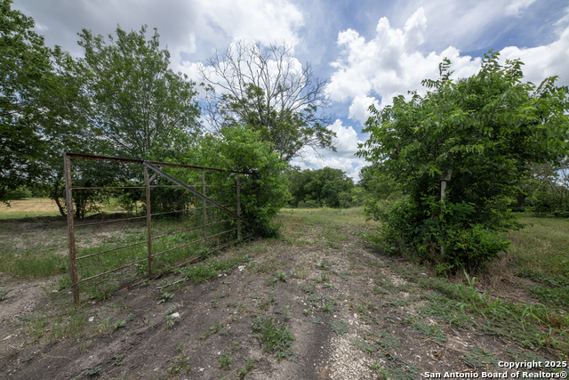 901 Fm 1620, Seguin, Texas image 21