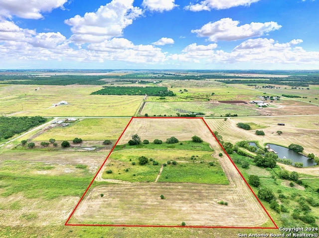 3192 Atascosa County Road 101, Floresville, Texas image 2