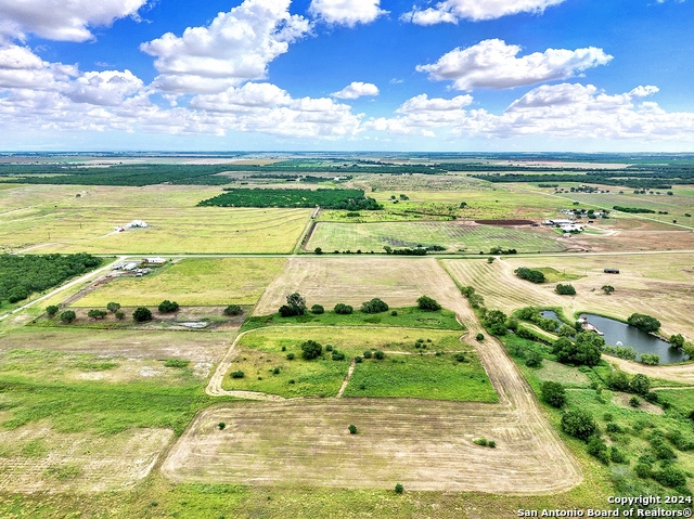 3192 Atascosa County Road 101, Floresville, Texas image 5