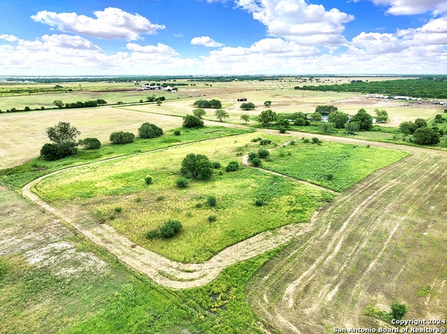 3192 Atascosa County Road 101, Floresville, Texas image 8