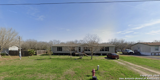 17402 Fx Ball D, Elmendorf, Texas image 1