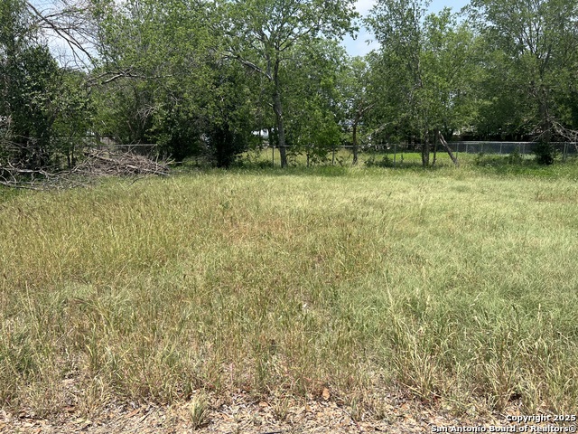 217 Avenue B, Converse, Texas image 1