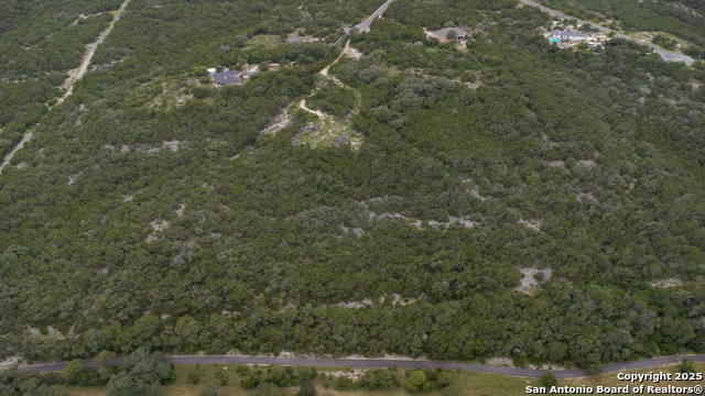 199 County Road 2733, Mico, Texas image 15