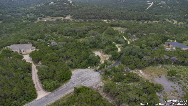 199 County Road 2733, Mico, Texas image 5