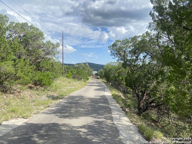 000 Cat Claw Mtn, ConCan, Texas image 4