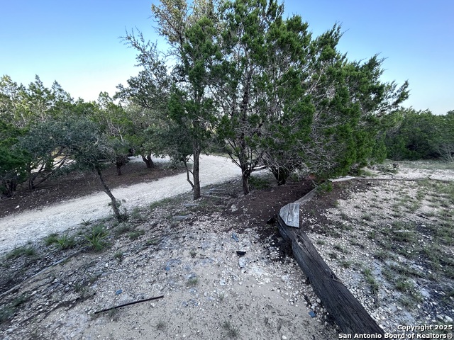 320 Frontier Ln, Bandera, Texas image 5