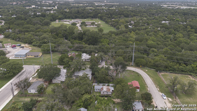 664 E North St, New Braunfels, Texas image 4