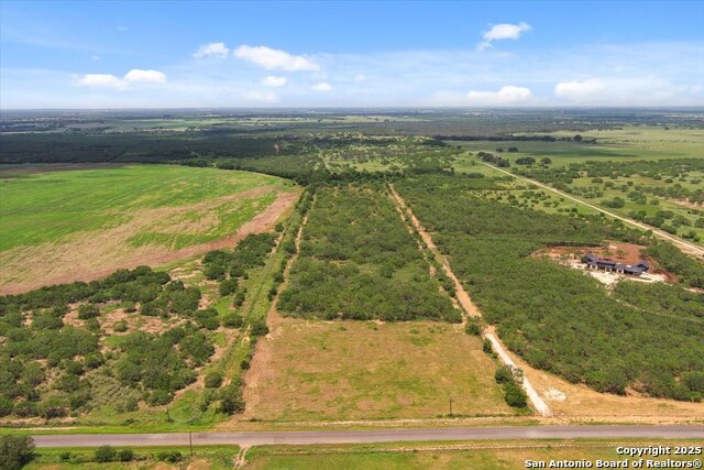 00 Cr 304, Jourdanton, Texas image 36