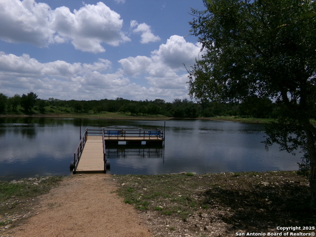 1881 Grand Oaks, Hondo, Texas image 1