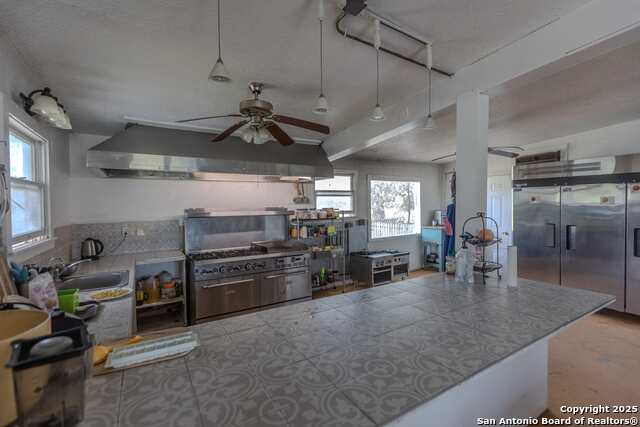 7802 Ranch Rd 1051, Uvalde, Texas image 11