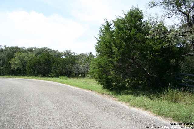 28028 Old Windmill Rd, New Braunfels, Texas image 7