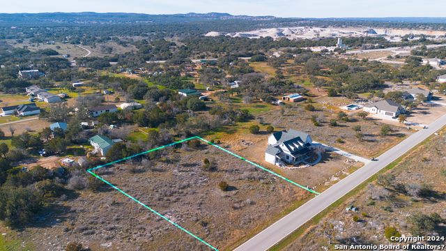 237 Spicewood Trails Dr, SPICEWOOD, Texas image 2