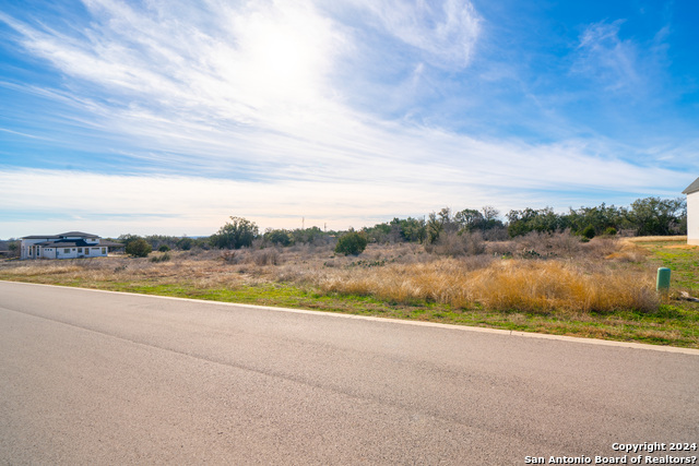 237 Spicewood Trails Dr, SPICEWOOD, Texas image 5