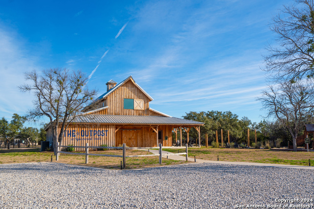 237 Spicewood Trails Dr, SPICEWOOD, Texas image 9