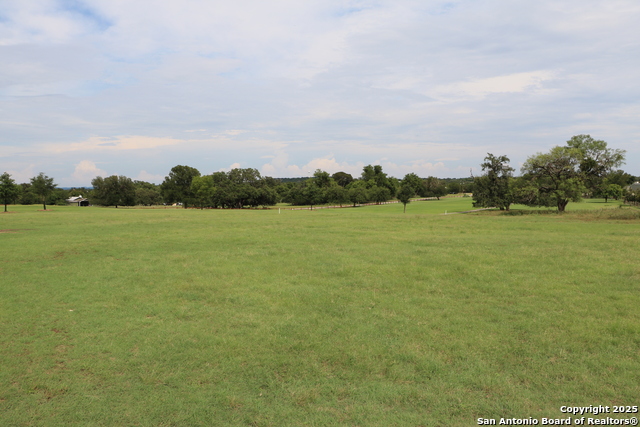 14 Woodview Circle, Bandera, Texas image 1