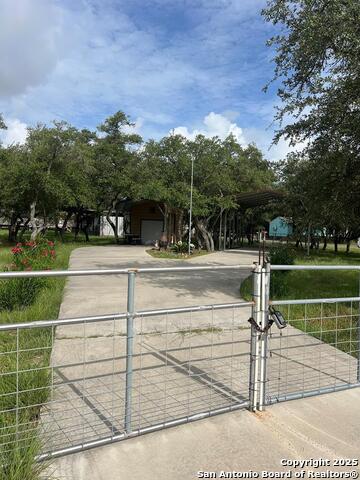 527 N Traylor, Rockport, Texas image 2