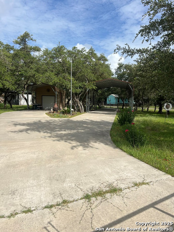 527 N Traylor, Rockport, Texas image 3