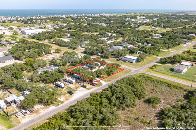 322 Doughty, Rockport, Texas image 3