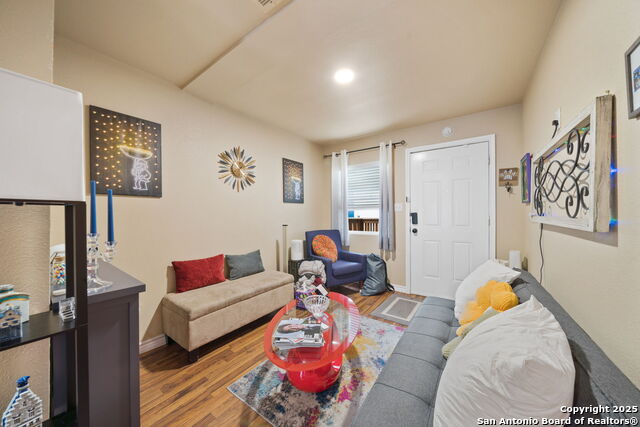 1033 Rivas, San Antonio, Texas image 5