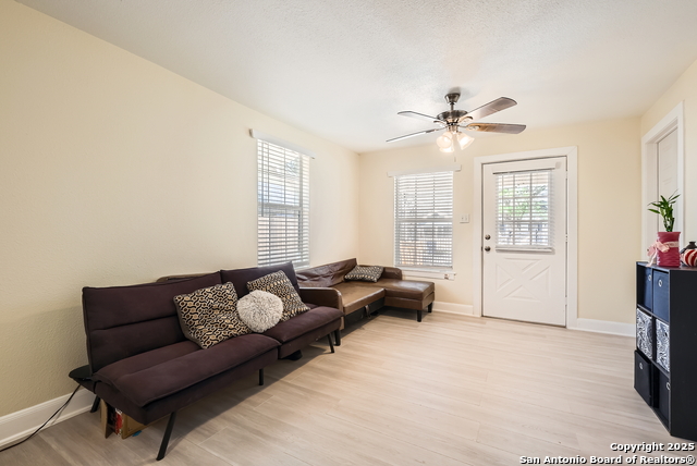 114 S San Dario, San Antonio, Texas image 13