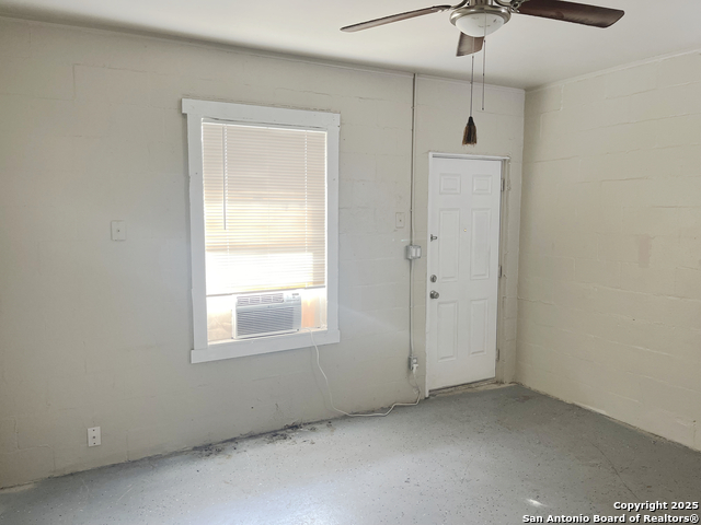 1007 El Paso St, San Antonio, Texas image 6
