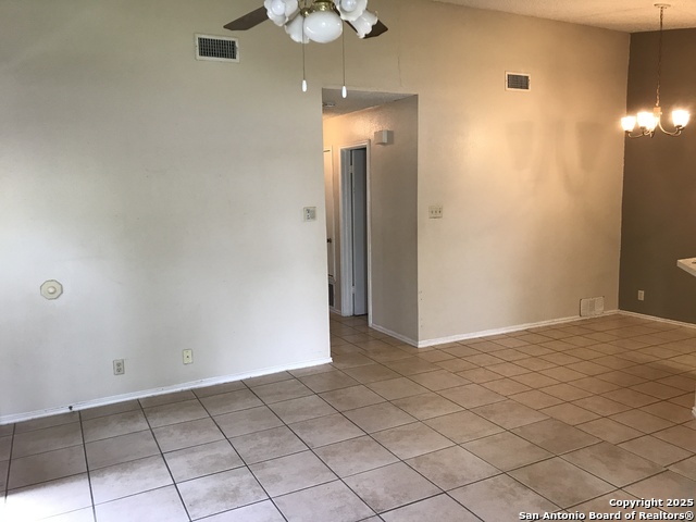 5522 Lochmoor, San Antonio, Texas image 6