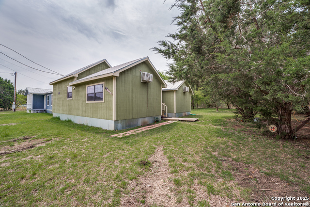 297 Chaparral Dr, Bandera, Texas image 2