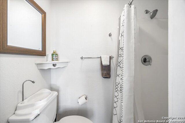 302 Lamar, San Antonio, Texas image 9