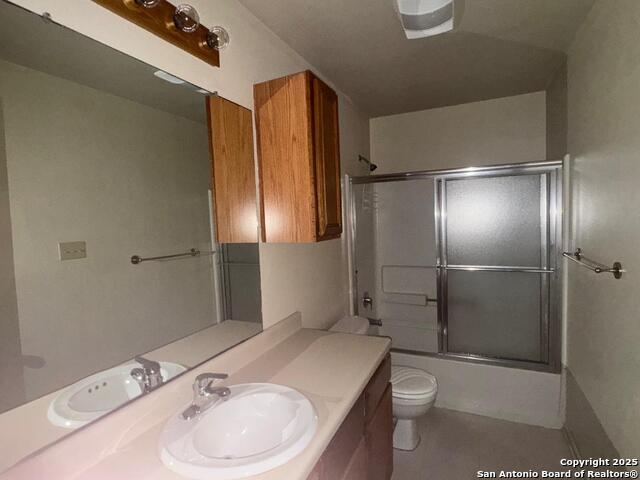 823 Dallas, Pleasanton, Texas image 5