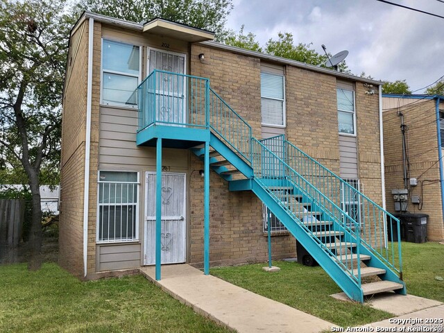 518 Briggs, San Antonio, Texas image 2