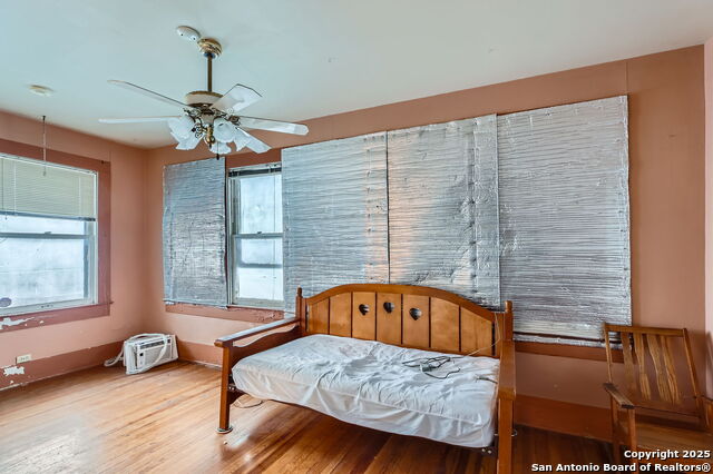 310 E Locust Street, San Antonio, Texas image 17