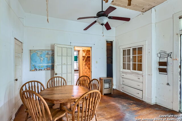 310 E Locust Street, San Antonio, Texas image 6