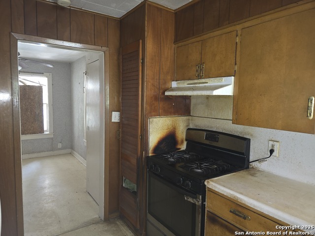 130 E Harding, San Antonio, Texas image 8