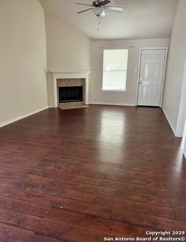 105 Sunnyside Drive, Kenedy, Texas image 2