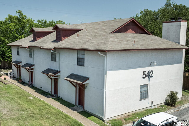 542 Dukeway, Universal City, Texas image 2