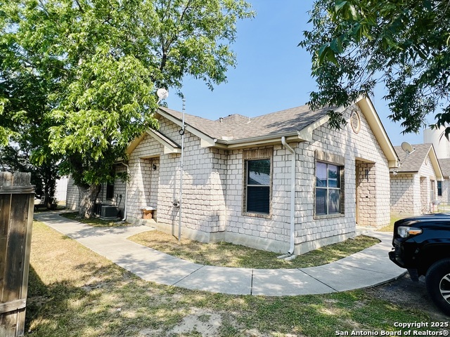 104 San Antonio #5, La Vernia, Texas image 5